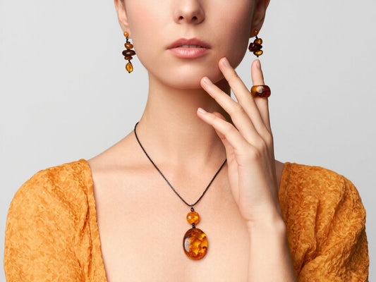 Amber Jewelry Through the Ages: From Ancient Treasures to Modern Must-Haves