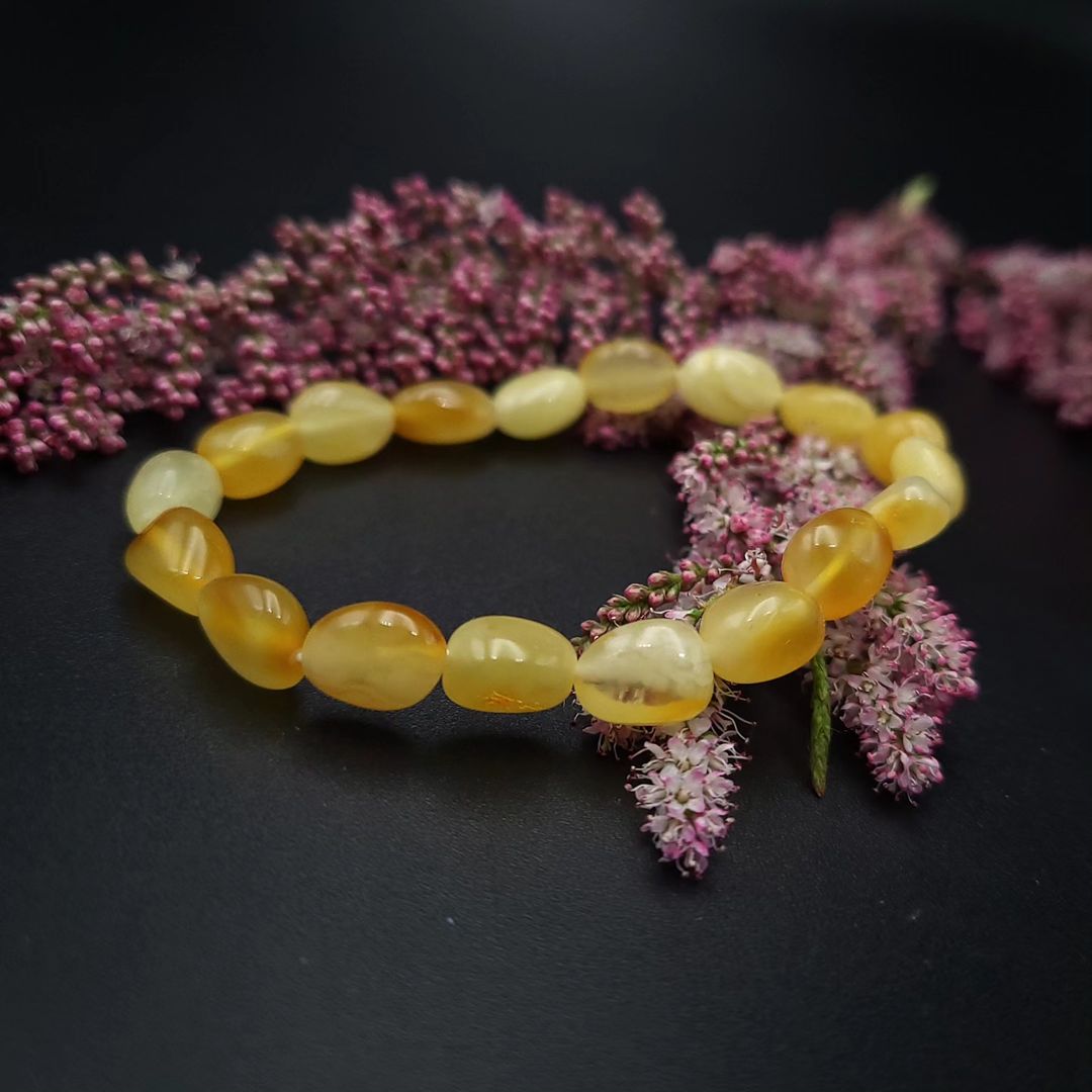 Amber Bracelet irregular beads shapes.