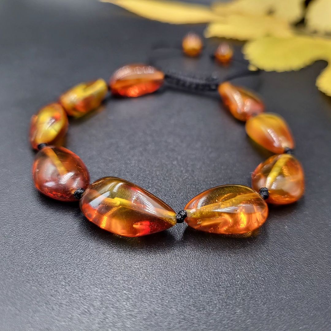 Amber Bracelet with adjustable sliding knot