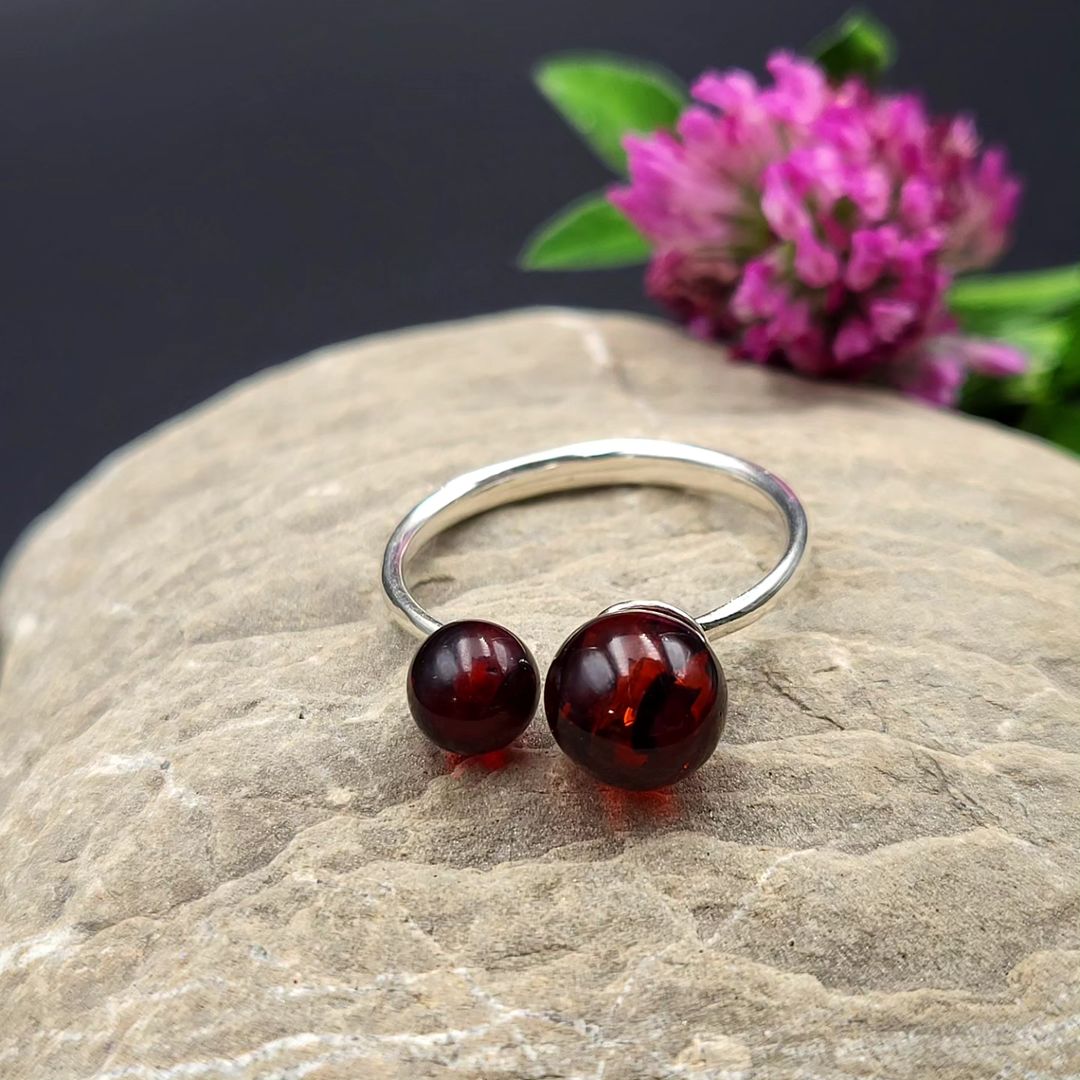 Amber Ring with 2 Beads - Cherry Amber & 925 Sterling Silver | Tetibel
