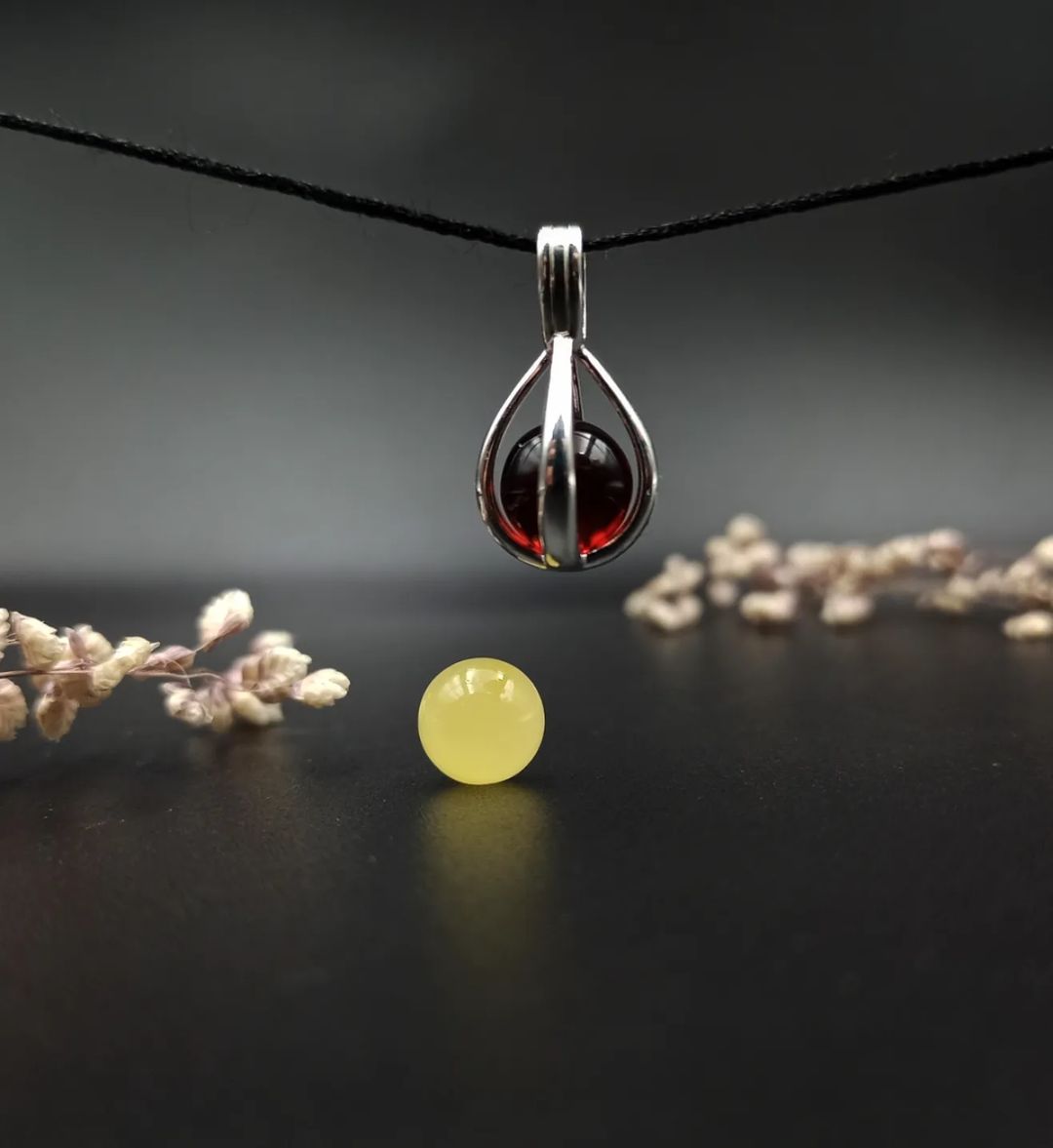 Amber Pendant