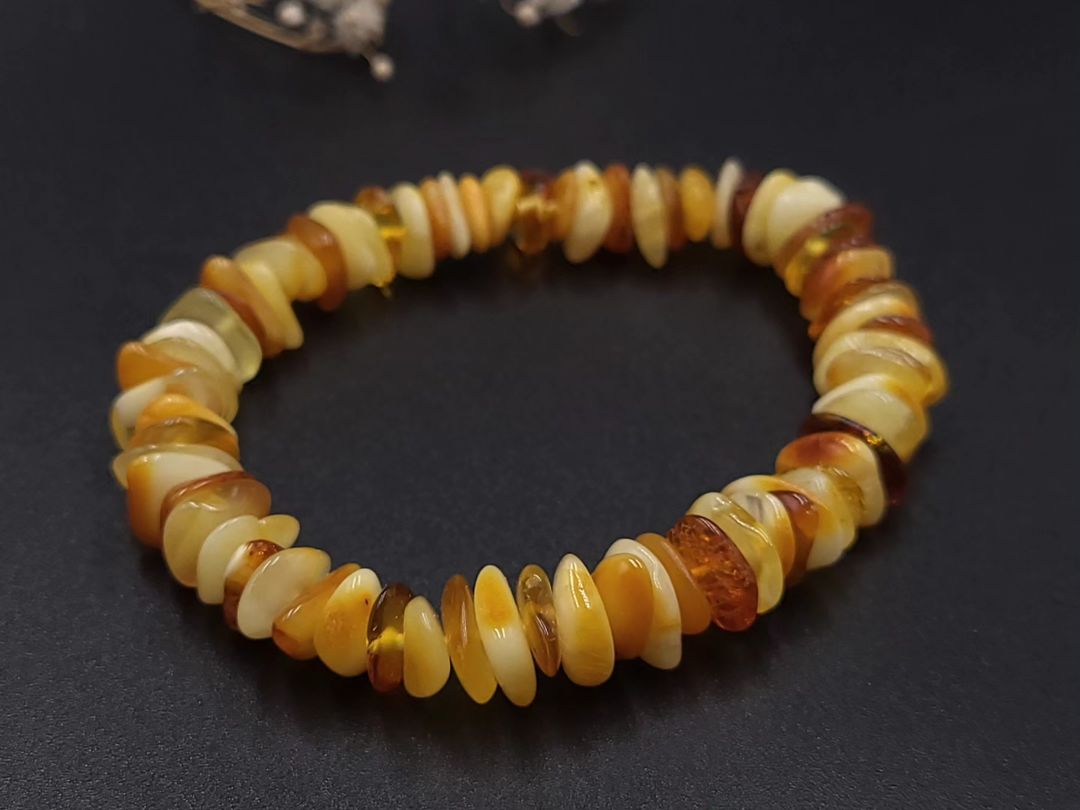 Amber Chips Bracelet