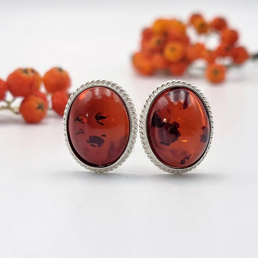 Vintage Amber Silver Earrings in Light Silver