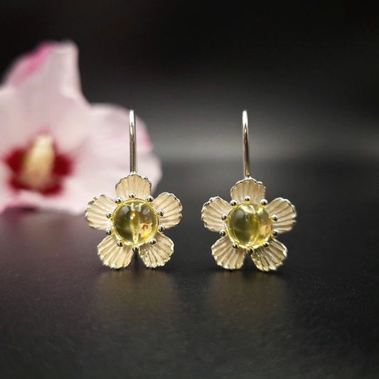 Amber Silver Earrings Floral Design in Light Silver