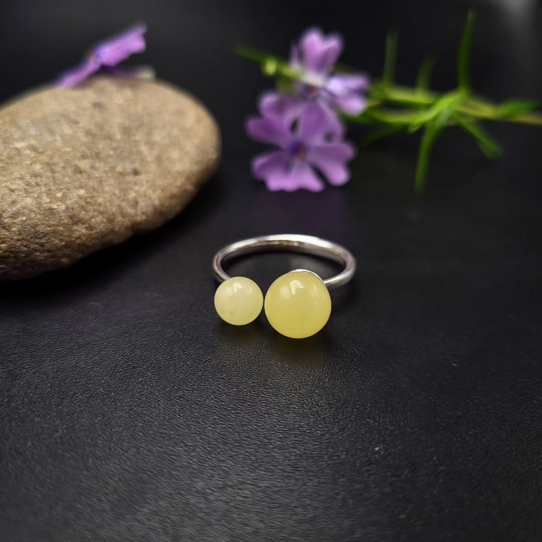 Amber Silver 2 Beads Ring