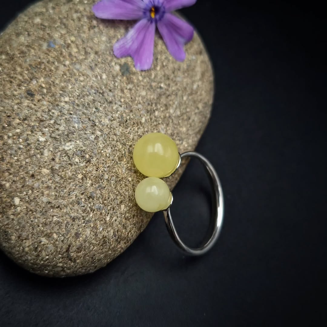 Amber Silver 2 Beads Ring